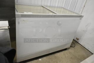 2016 Fricon Metal Chest Freezer Merchandiser on Commercial Casters. 115 Volts, 1 Phase. Cannot Test - Unit Trips Breaker