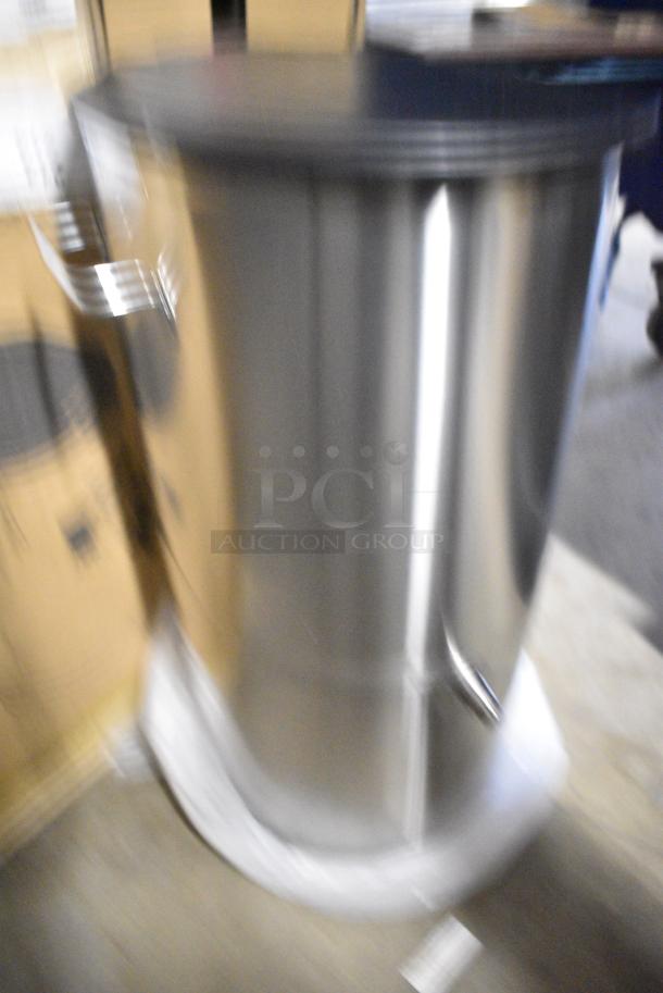 BRAND NEW SCRATCH AND DENT! Bunn TDO-5 5 Gallon Iced Tea Dispenser with Solid Plastic Lid - Image 3 of 7