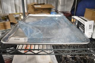 BRAND NEW SCRATCH AND DENT! Metal Full Size Baking Pan