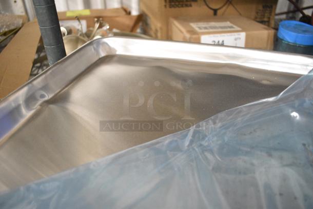 BRAND NEW SCRATCH AND DENT! Metal Full Size Baking Pan - Image 3 of 3