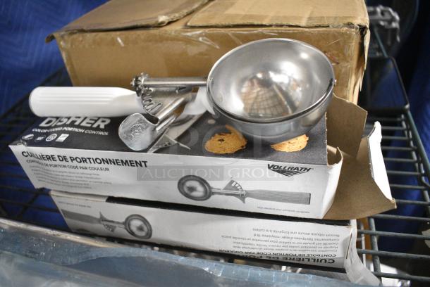 2 BRAND NEW SCRATCH AND DENT! Vollrath Metal Disher. 2 Times Your Bid! - Image 1 of 5