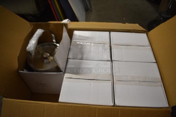 BRAND NEW SCRATCH AND DENT! Box of 5 71407 Carlisle Roll 'N Grip Plus 4073700 16 1/2" Broom and Brush Holder - Image 4 of 6