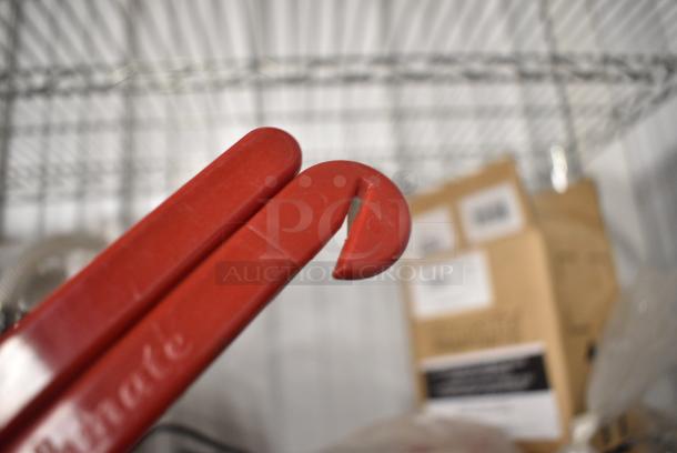 ALL ONE MONEY! Lot of Various Items Including Box Cutters and Clips - Image 3 of 6