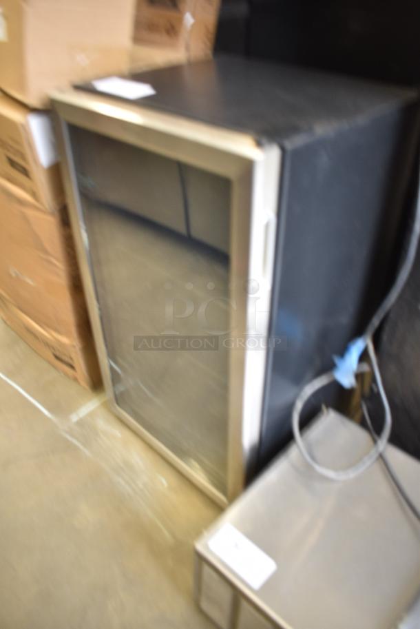 Home HME030065N Metal Mini Cooler Merchandiser. 115 Volts, 1 Phase. Tested and Working! - Image 3 of 6