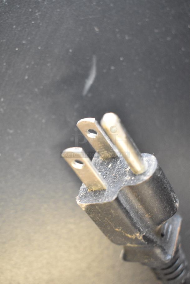 Home HME030065N Metal Mini Cooler Merchandiser. 115 Volts, 1 Phase. Tested and Working! - Image 6 of 6
