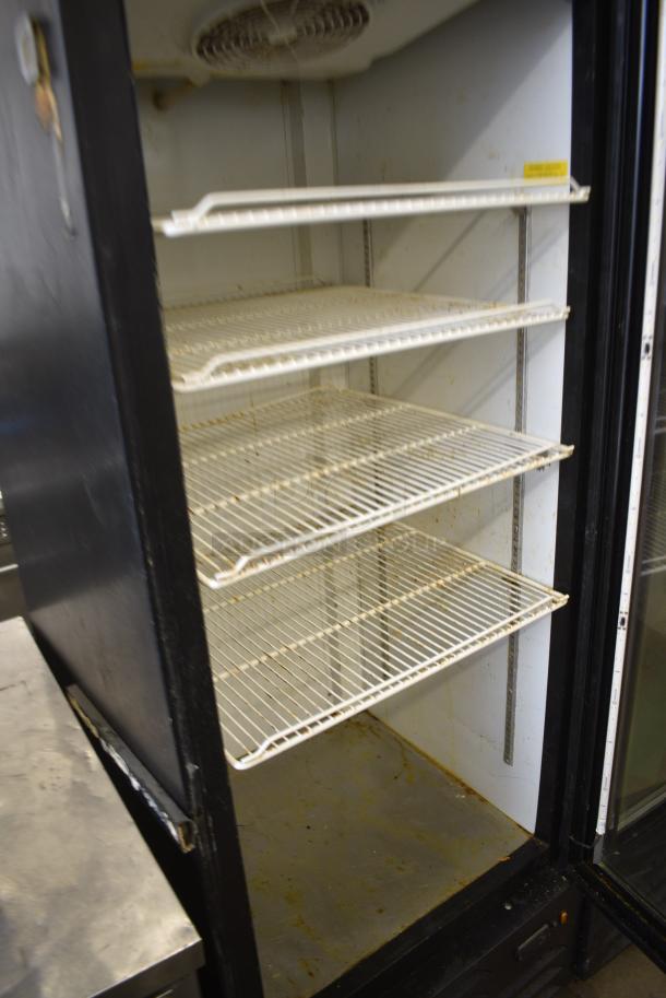 Fagor FM-16 Metal Commercial Single Door Reach In Cooler Merchandiser w/ Poly Coated Racks. 115 Volts, 1 Phase. Tested and Working! - Image 4 of 6