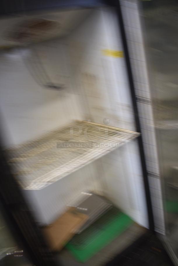 Fagor FM-16 Metal Commercial Single Door Reach In Cooler Merchandiser w/ Poly Coated Racks. 115 Volts, 1 Phase. Tested and Powers On But Does Not Get Cold - Image 4 of 6