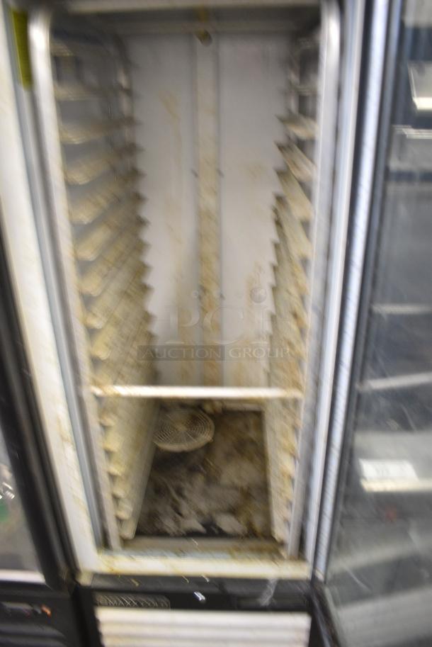 Maxx Cold MXM1-23RHC Metal Commercial Single Door Reach In Cooler Merchandiser w/ Poly Coated Racks. 115 Volts, 1 Phase. Tested and Working! - Image 4 of 6