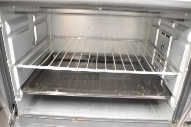 Avanti MKB42B Metal Countertop Electric Powered Toaster Oven. 120 Volts, 1 Phase. - Image 5 of 7