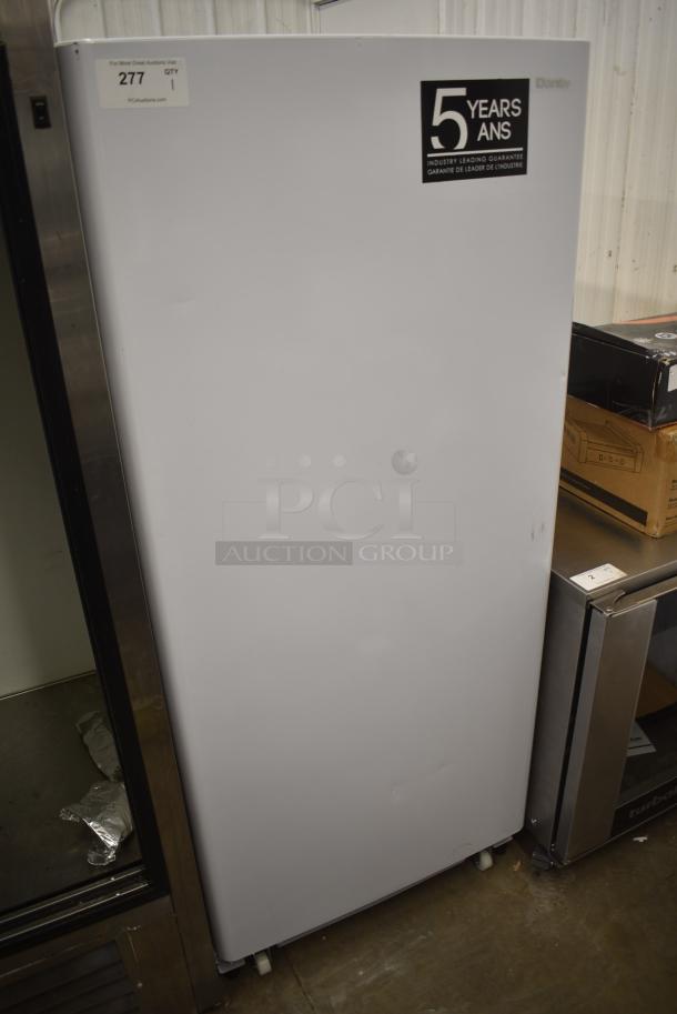 BRAND NEW SCRATCH AND DENT! Danby DUF167A4WDD Single Door Reach In Freezer. 115 Volts, 1 Phase. Tested and Working! - Image 1 of 10