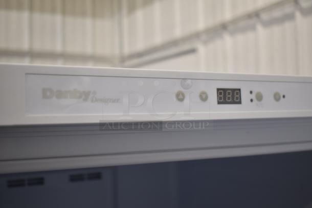 BRAND NEW SCRATCH AND DENT! Danby DUF167A4WDD Single Door Reach In Freezer. 115 Volts, 1 Phase. Tested and Working! - Image 7 of 10
