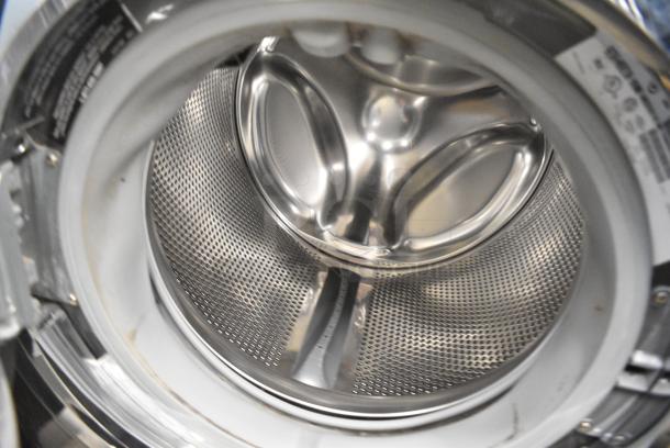 Electrolux EIFLS60LT1 Front Load Washer. 120 Volts, 1 Phase. - Image 4 of 7