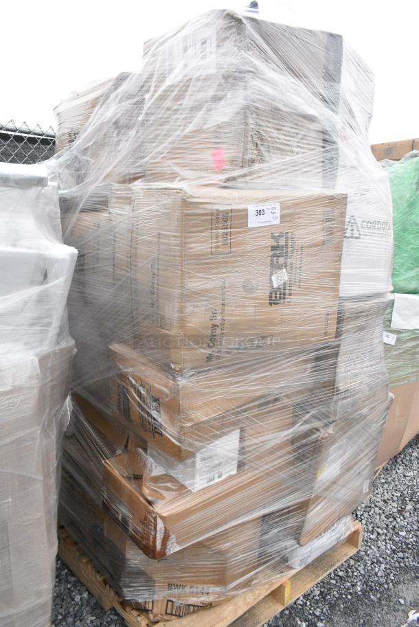30 BRAND NEW! Boxes Including 130WKNIFEWP Choice 6 1/2" Individually Wrapped Medium Weight White Polypropylene Plastic Knife - 1000/Case, 347RSG1 Choice 1 oz. Clear Plastic Shot Glass - 2500/Case. 30 Times Your Bid! - Image 3 of 9