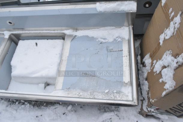 BRAND NEW SCRATCH AND DENT! Regency 600S32323224 Stainless Steel 3 Bay Sink w/ Dual Drain Boards. No Legs. - Image 3 of 8