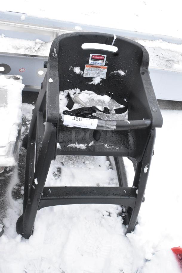 Rubbermaid Poly High Chair. - Image 1 of 4