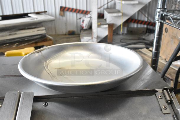20 BRAND NEW SCRATCH AND DENT! 176SFD12TRY Choice 12" x 2" Aluminum Tray, 80 oz. 20 Times Your Bid! - Image 3 of 5