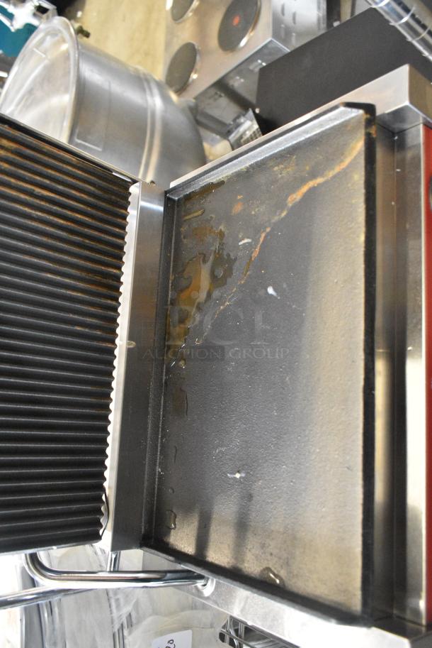 BRAND NEW SCRATCH AND DENT! 2024 Avantco PG200GS Commercial Panini Sandwich Grill with Grooved Top and Smooth Bottom Plates, and 13 3/8" x 8 3/4" Cooking Surface. 120 Volts, 1 Phase. Tested and Working! - Image 7 of 10
