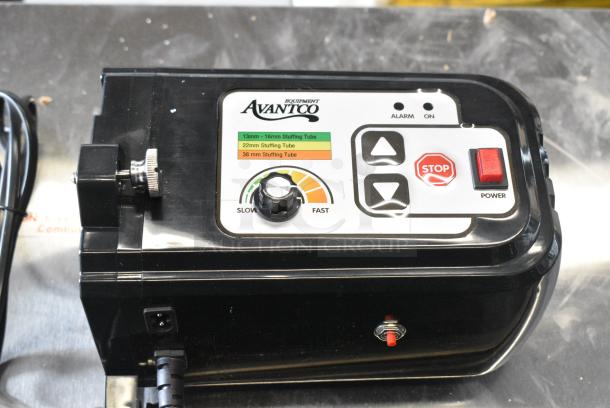 BRAND NEW SCRATCH AND DENT! Avantco 1A-SS101 177SSV2MOTOR Motor for Sausage Stuffers w/ Pedal. 120 Volts, 1 Phase. - Image 3 of 10