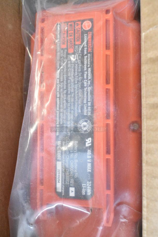 BRAND NEW SCRATCH AND DENT! Hoover CH90040 M-PWR 40V Li-Ion Battery for HushTone Cordless Vacuums - Image 4 of 7