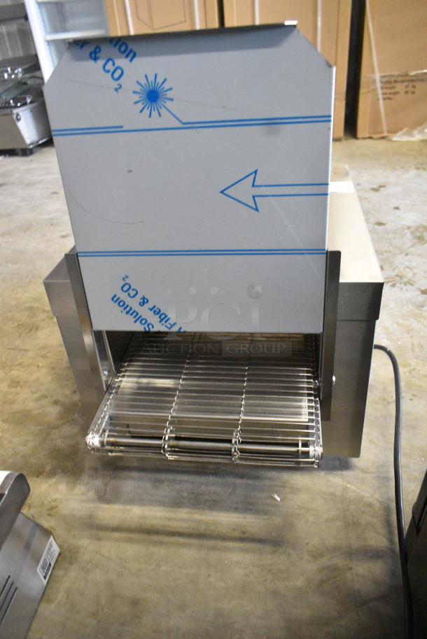 BRAND NEW SCRATCH AND DENT! Vollrath SO2-22010.5 JB2H 40" Ventless Countertop Conveyor Oven with 10 1/2" Wide Belt. 220 Volts. - Image 5 of 6