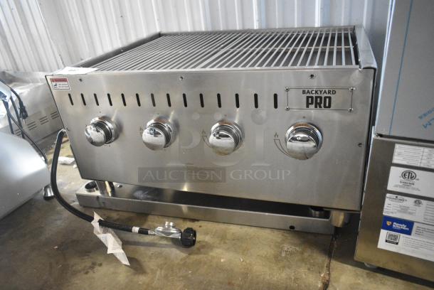 BRAND NEW SCRATCH AND DENT! 2024 Backyard Pro LPG30 30" Stainless Steel Liquid Propane Outdoor Grill with Pizza Oven - Image 4 of 7