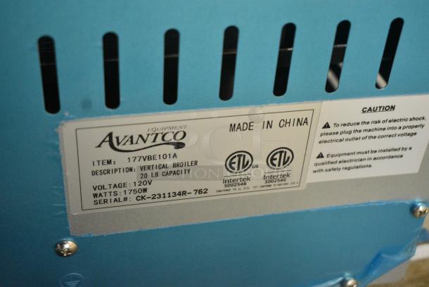 BRAND NEW SCRATCH AND DENT! Avantco 177VBE101A Stainless Steel Electric 20 lb. Vertical Broiler. 120 Volts, 1 Phase. Tested and Working! - Image 6 of 6