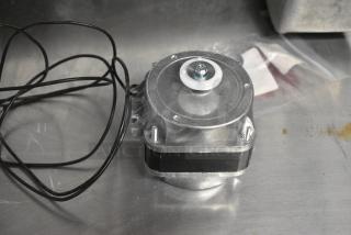 BRAND NEW SCRATCH AND DENT! Weiguang YZF18-25 Motor. 120 Volts, 1 Phase.
