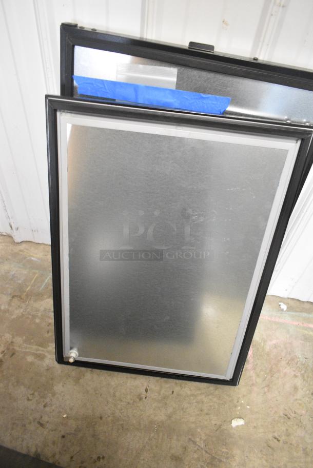 5 Various Items Including Merchandiser Door and Beverage-Air 02B01S512D-04 Black Right Hinge Door 185B01S512D4. 5 Times Your Bid! - Image 6 of 8