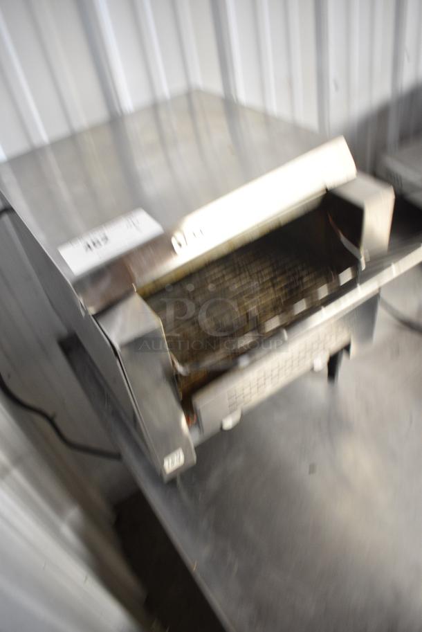 AvaToast 184T140 Stainless Steel Commercial Countertop Electric Conveyor Toaster Oven. 120 Volts, 1 Phase. Tested and Working! - Image 2 of 7