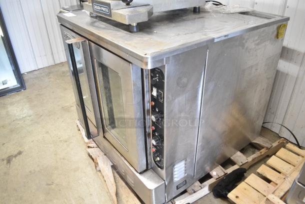 Blodgett Stainless Steel Commercial Natural Gas Powered Full Size Convection Oven w/ View Through Doors, Metal Oven Racks and Thermostatic Controls. - Image 3 of 7