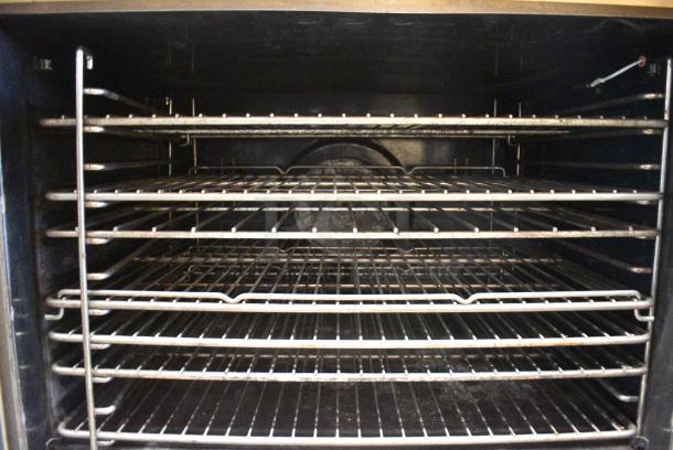 Blodgett Stainless Steel Commercial Natural Gas Powered Full Size Convection Oven w/ View Through Doors, Metal Oven Racks and Thermostatic Controls. - Image 5 of 7