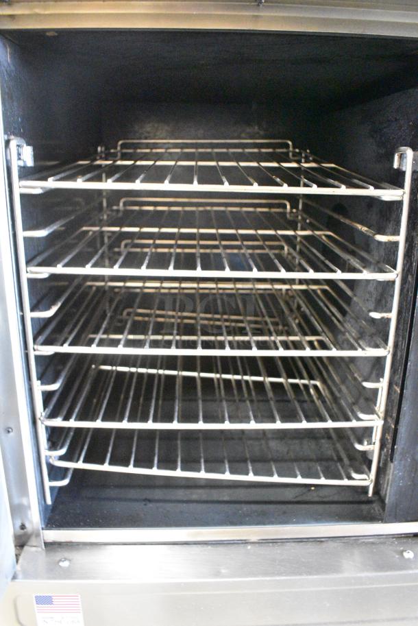 Blodgett DGF-50 Stainless Steel Commercial Natural Gas Powered Half Size Convection Oven w/ Metal Legs, View Through Door, Metal Oven Rack and Thermostatic Controls. - Image 5 of 9