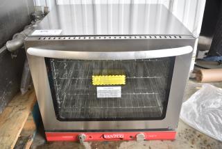 Avantco 177CO28M Stainless Steel Commercial Countertop Electric Powered Half Size Convection Oven. 208/240 Volts, 1 Phase.