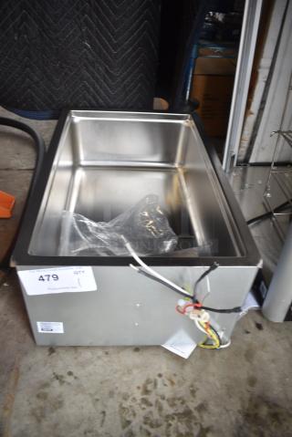BRAND NEW SCRATCH AND DENT! 2024 Avantco 177BM12SA BM-12SA Bottom Mount Drop-In Full Size Hot Food Well with Square Inside Corners and Drain. 120 Volts, 1 Phase.