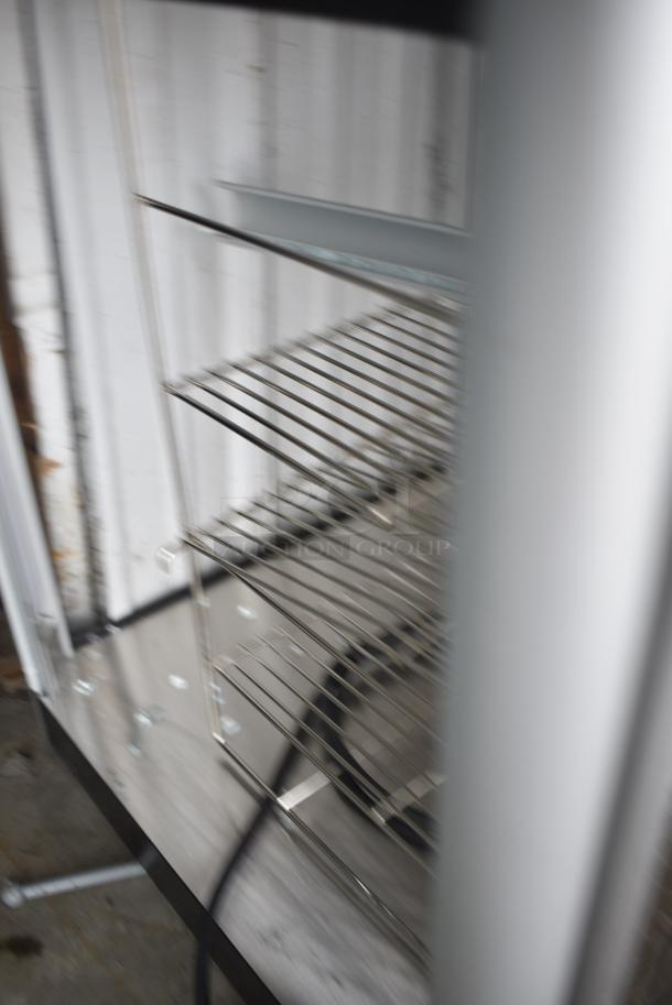 BRAND NEW SCRATCH AND DENT! Hatco FDWD-1X Flav-R-Fresh Humidified Impulse Hot Food Display Cabinet With 4 Shelf Stationary Rack. 120 Volts, 1 Phase. Tested and Working! - Image 4 of 8