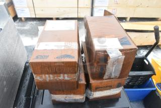4 BRAND NEW! Boxes of 6 Vollrath 806441 Super Pan® 1/6 Size Clear Polycarbonate Food Pan - 4" Deep. 4 Times Your Bid!
