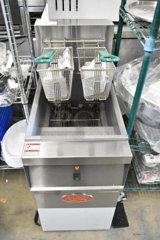 BRAND NEW SCRATCH AND DENT! 2024 Avantco 177EF40B EF40-208-1 Stainless Steel Commercial Floor Style 40 lb. Electric Floor Fryer w/ 2 Metal Fry Baskets. 208 Volts, 1 Phase
