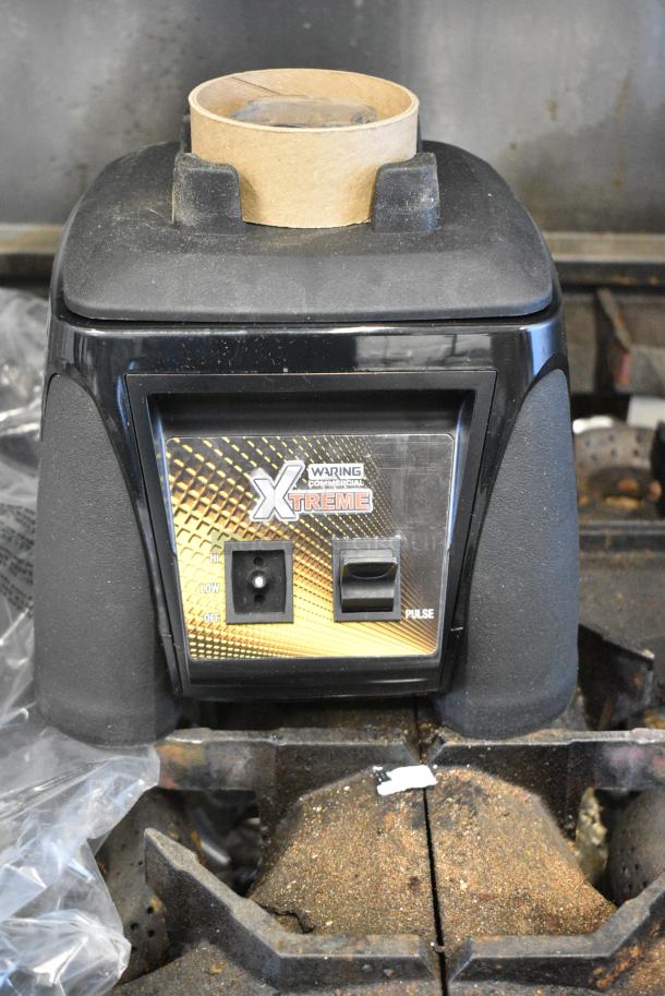 BRAND NEW SCRATCH AND DENT! Waring 929MX1000XT MX1000XTX Xtreme 3 1/2 hp Commercial Blender with Paddle Controls and 64 oz. Copolyester Container. 120 Volts, 1 Phase. - Image 6 of 10