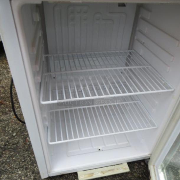 One Chef Countertop Glass Door Refrigerator With 2 Racks. Model# SC40B. 110-120 Volt. 16X16X29. $414.00 - Image 2 of 3