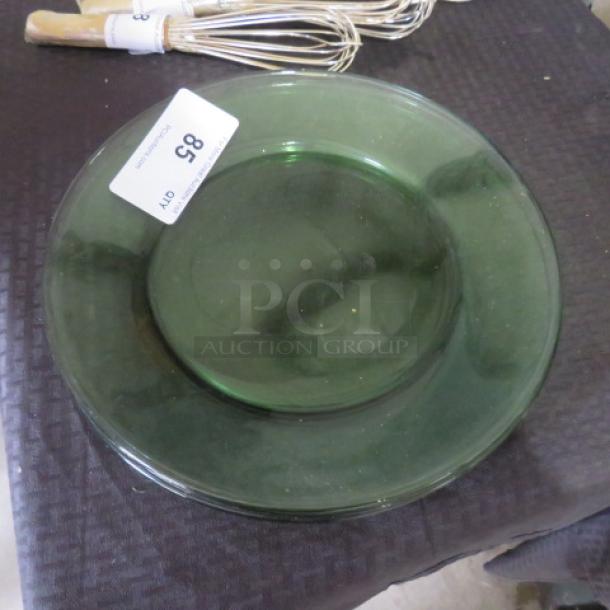 13 Inch Green Plates. 3XBID - Image 1 of 1