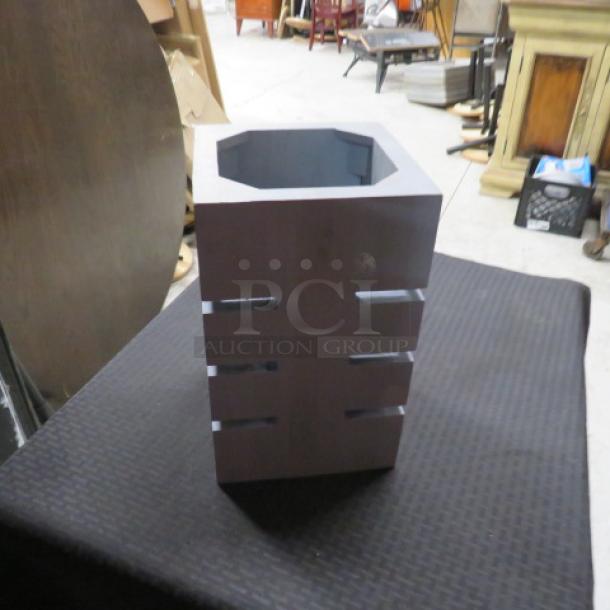 NEW Gray Melamine Holder. 8X8X12.5. 4XBID - Image 2 of 3