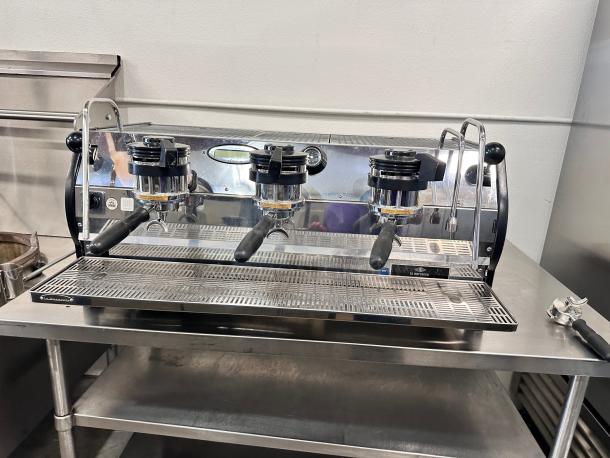 Excellent La Marzocco Strada 3EE 3 Group Espresso Machine 220volt Tested and Working! - Image 5 of 11