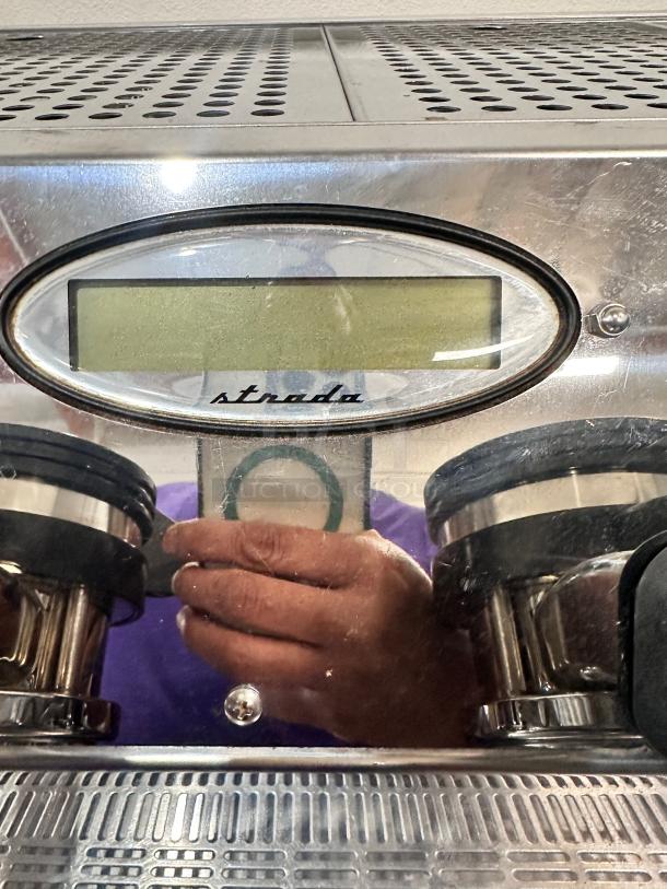 Excellent La Marzocco Strada 3EE 3 Group Espresso Machine 220volt Tested and Working! - Image 9 of 11