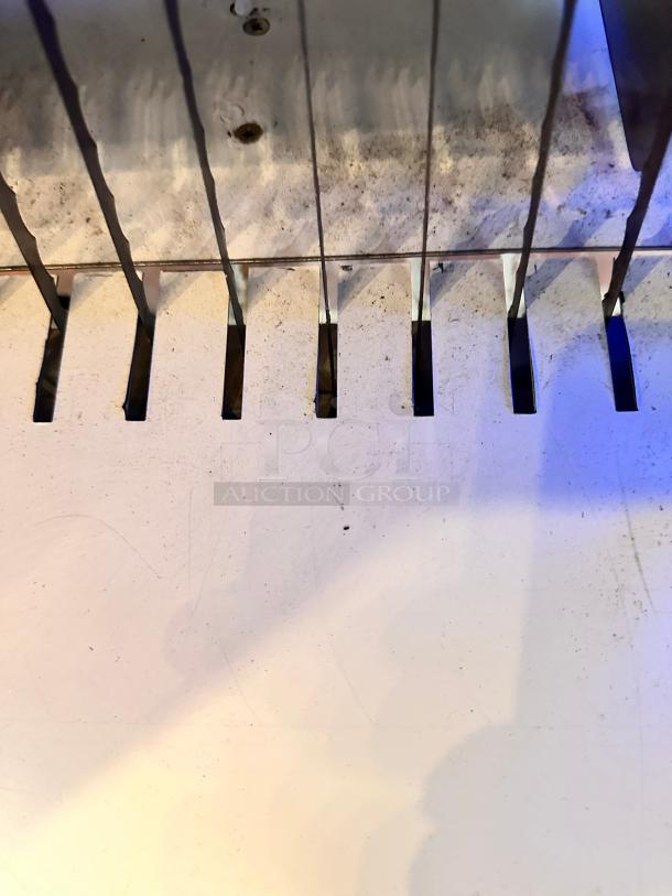New Omcan Countertop Bread Slicer - 1" Slice Thickness, 18 3/4" Max Loaf Length - 110V, 1/4 hp Tested and Working! - Image 11 of 11