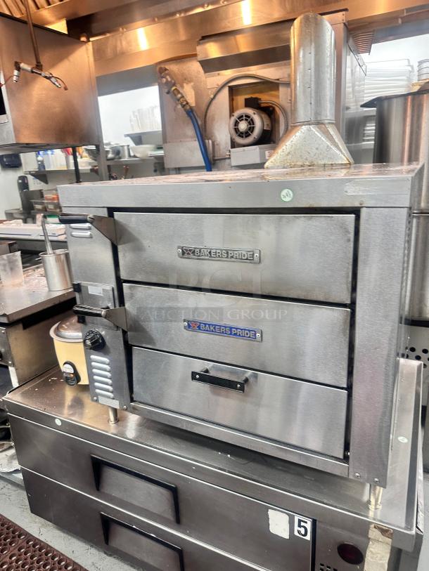 Excellent Bakers Pride GP-51 HearthBake Countertop Double Multi-Purpose Deck Oven - Natural Gas Tested and Working! - Image 1 of 12