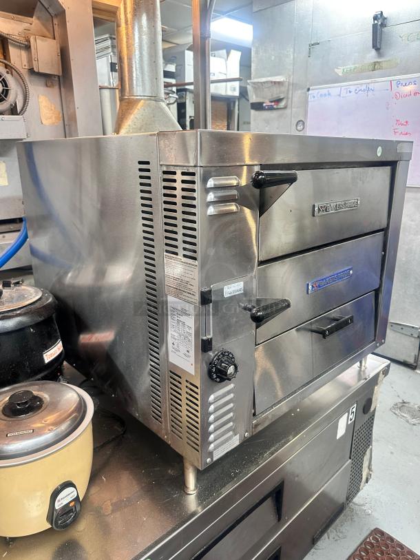 Excellent Bakers Pride GP-51 HearthBake Countertop Double Multi-Purpose Deck Oven - Natural Gas Tested and Working! - Image 8 of 12