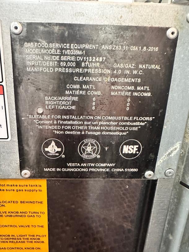 Excellent Vulcan 1VEG35M 35 Lbs. Natural Gas Floor Model Fryer - 70,000 BTU Tested and Working! - Image 8 of 14