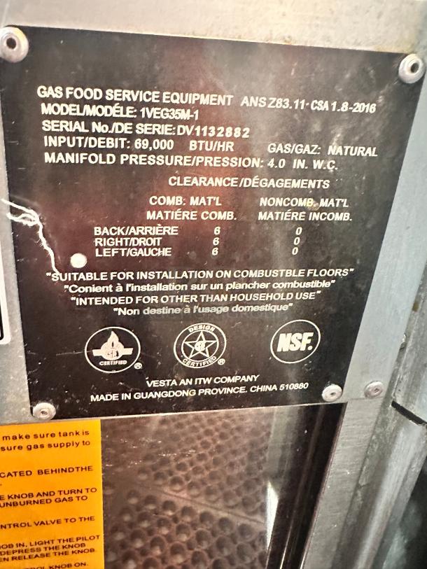 Excellent Vulcan 1VEG35M 35 Lbs. Natural Gas Floor Model Fryer - 70,000 BTU Tested and Working! - Image 13 of 14