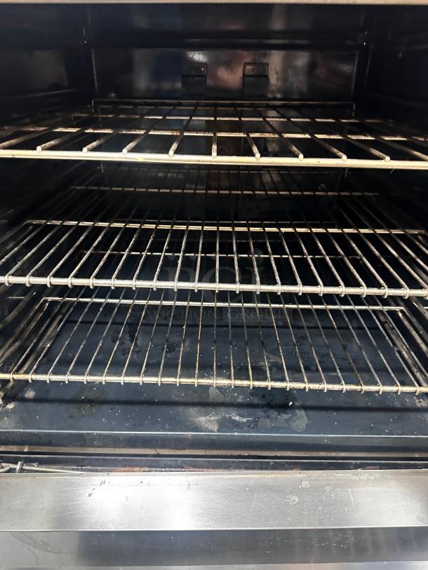 Clean Montague  2-115A Vectaire Convection Oven Gas Double-deck Tested and Working! - Image 10 of 13