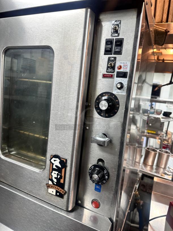 Clean Montague  2-115A Vectaire Convection Oven Gas Double-deck Tested and Working! - Image 11 of 13